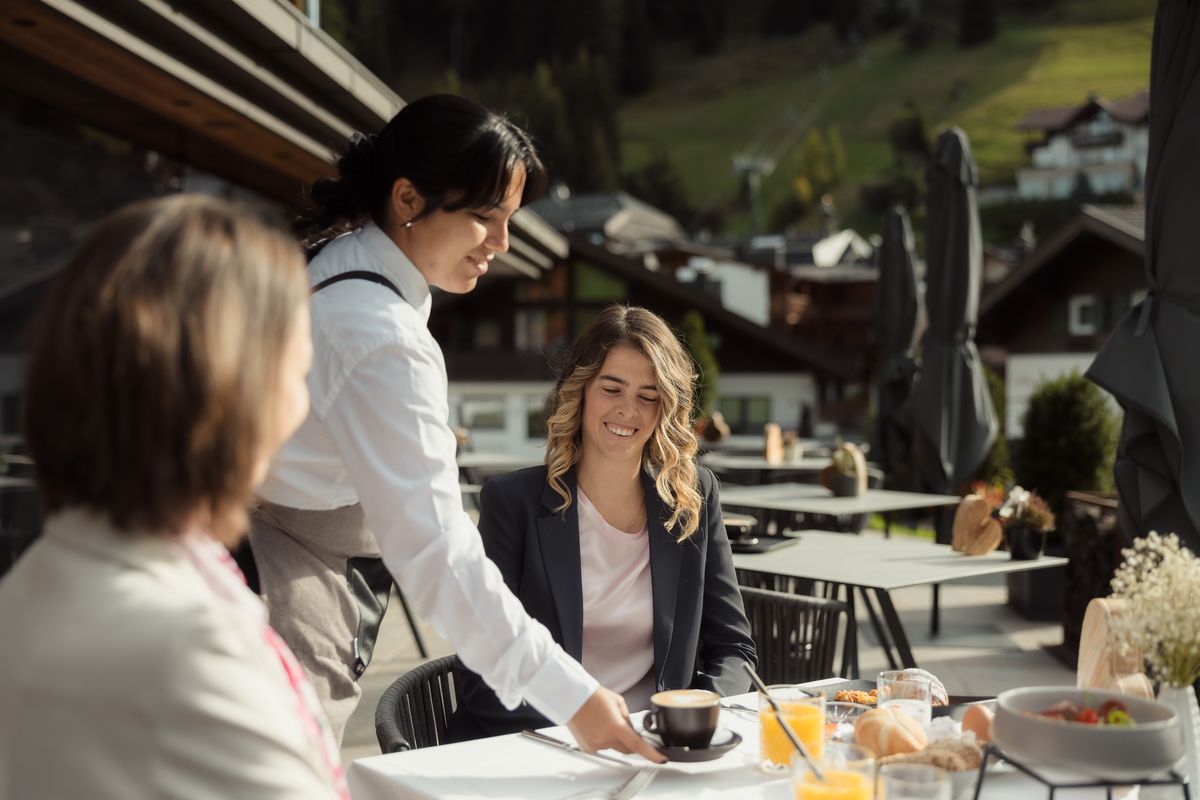 Breakfast on the terrace with table service