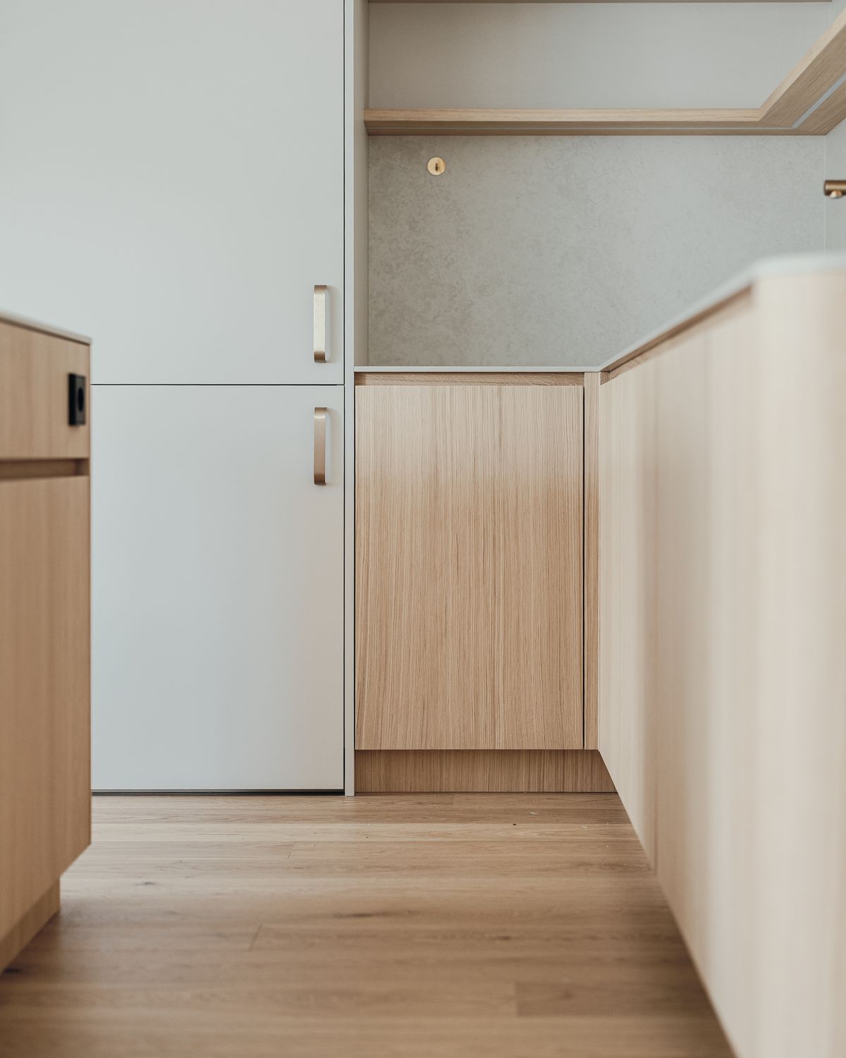 Kitchen run with fridge