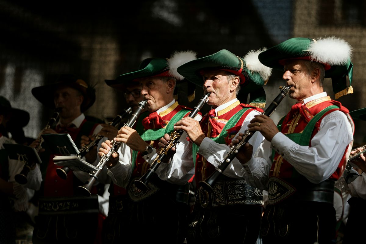 Musikkapelle mit Klarinetten